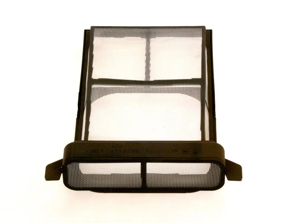 BOSCH-Filter mit einem Gitterdesign, das in einem rechteckigen Rahmen untergebracht ist. Der Filter hat zwei senkrechte und eine horizontale Öffnung an der Unterseite.